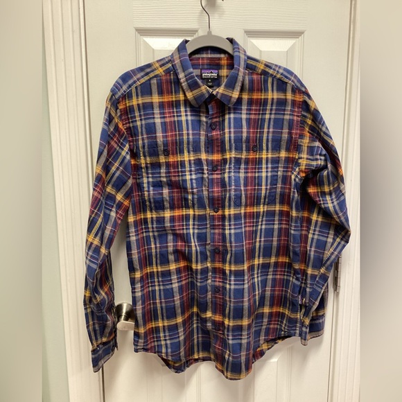 Patagonia Shirt Men’s M Blue Plaid Fjord Flannel Outdoors Hiking Organic Cotton - Picture 1 of 7